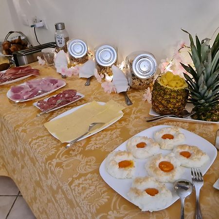 Maison Brinati Bed And Breakfast Monsummano Terme Экстерьер фото